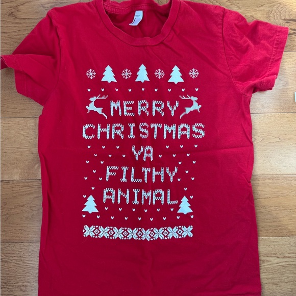 Red Merry Christmas Ya Filthy Animal T-Shirt - Picture 1 of 4